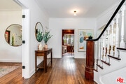 Photo - 132 S Beachwood Dr House