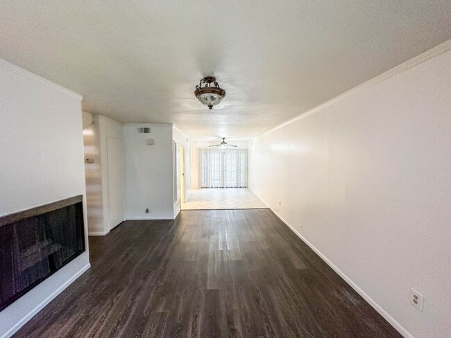 Photo - Townhome AVAILABLE NOW in Colton. 2 Bed / 2 Bath Floorplan  + Garage!