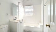 Photo - 435 W 4th St