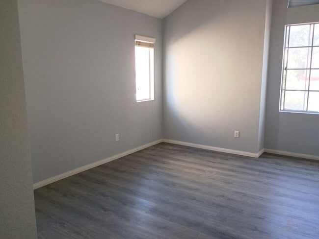 Photo - MOVE-IN -READY