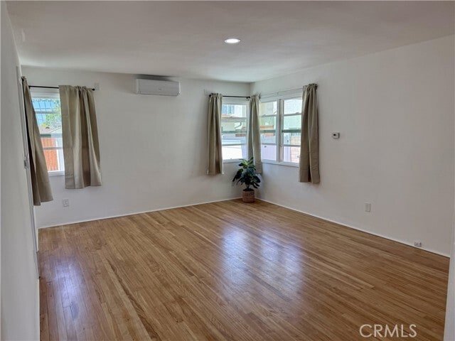 Photo - 719 S Walnut Ave