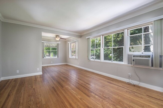 Photo - LOCATION LOCATION LOCATION Unit 3