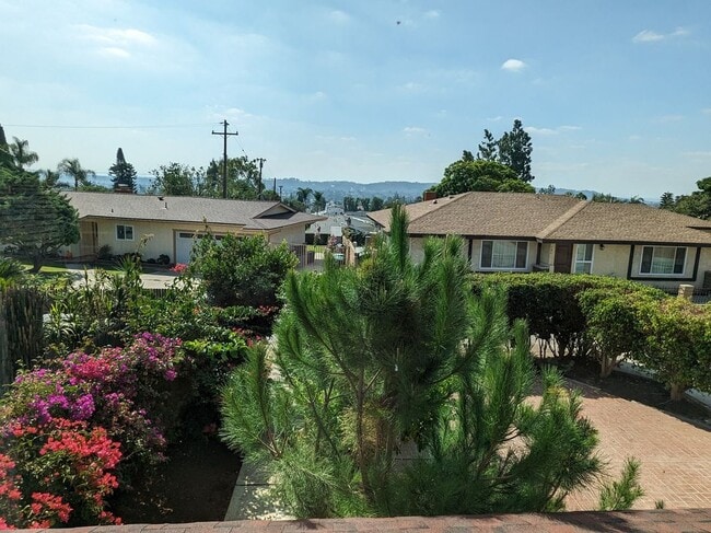 Photo - 151 W Hillside St