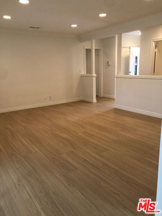 Photo - 10343 Dempsey Ave