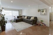 Photo - 5334 Lindley Ave
