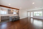 Photo - Beautiful Hawthorne Rental In Hollyglen!