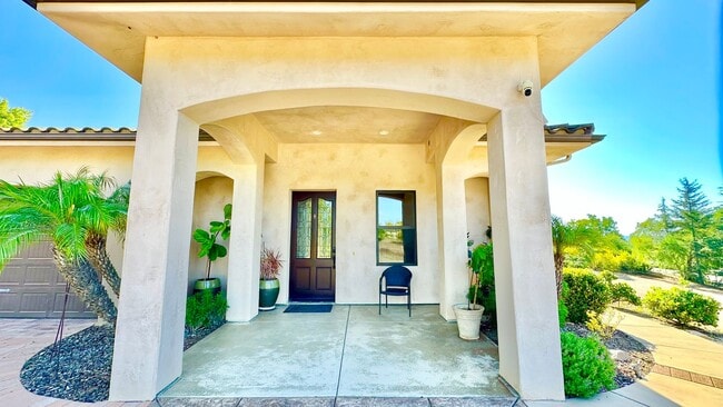 Photo - Amazing Location & Beautiful Country Livin...