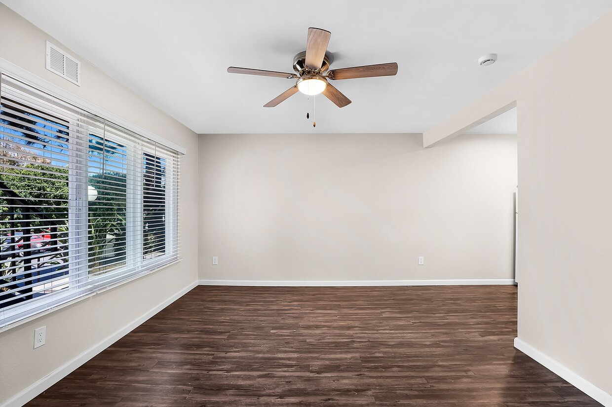 Floor Plan - 1x1 Downstairs Full Upgraded (New Cabinets, No ...
