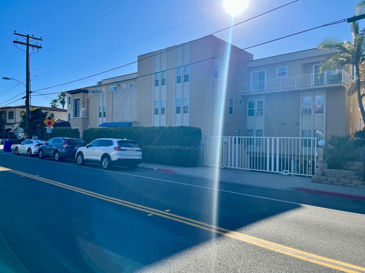 Photo - Live on The Sand of Sail Bay in Pacific Beach 1 Bedroom 1 Bath