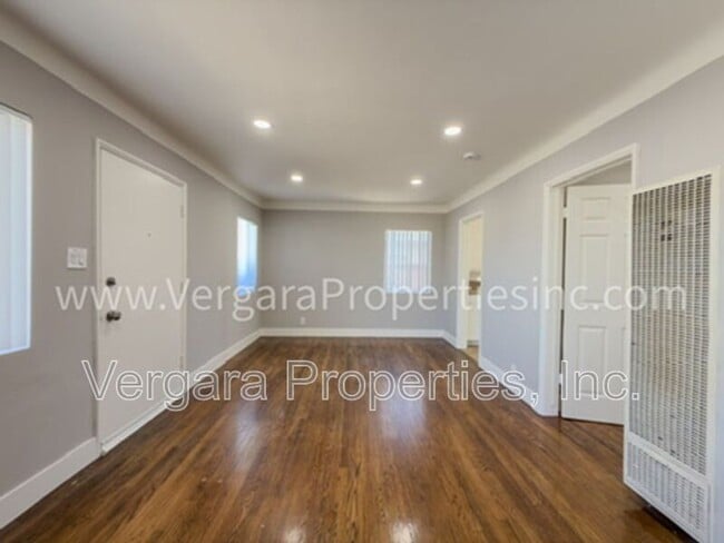 Photo - 12138 York Ave Unit # A