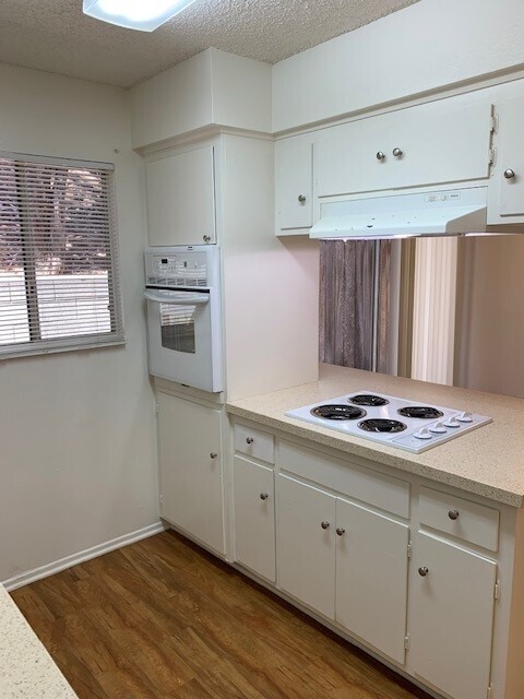 Photo - BEAUTIFUL 2STORY 2BD 1.5BA TOWNHOME STYLE ...