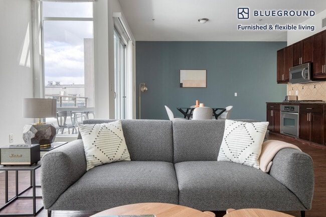 Photo - 4055 Redwood Ave Unit FL4-ID1018