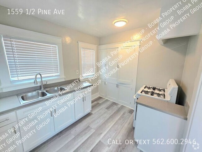 Building Photo - 1559 1/2 Pine Ave- Rental