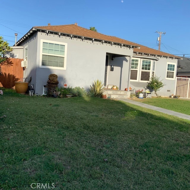 Photo - 10509 Waddell St