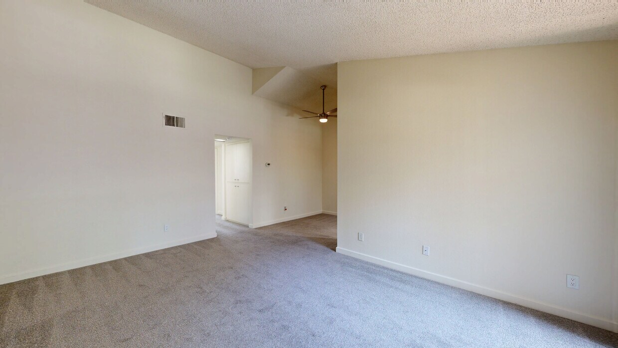 3D Tour - Elan Northwoods