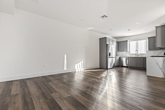 Photo - A beautifully designed and renovated 4 bed...