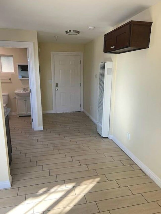 Photo - 3856 Normandie Ave Unit 16