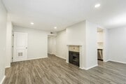 Photo - 1527 Veteran Ave Apartments