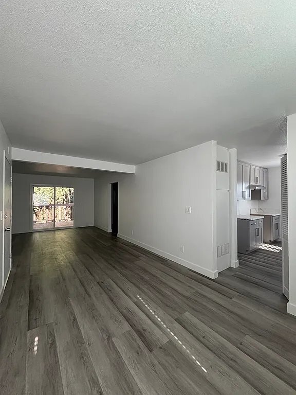 Photo - 1610 W Civic Center Dr Unit 4