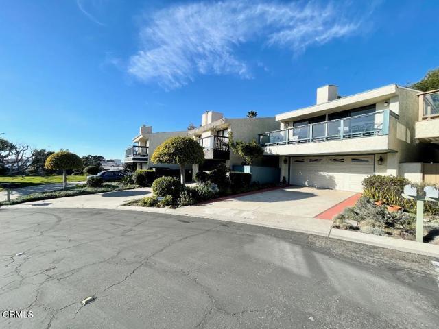 Photo - 127 Seaspray Way