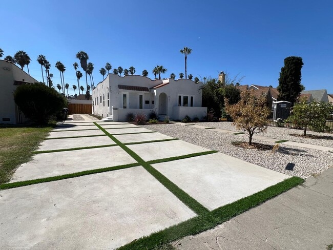 Photo - 4701 9th Ave Unit 4703 9th Av