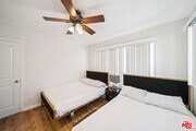 Photo - 1165 W 38th St House