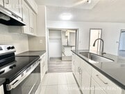 Photo - 1603 N Poinsettia Pl Unit 115