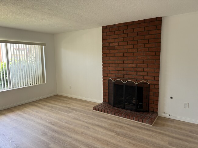 Photo - 16702 Sims Ln