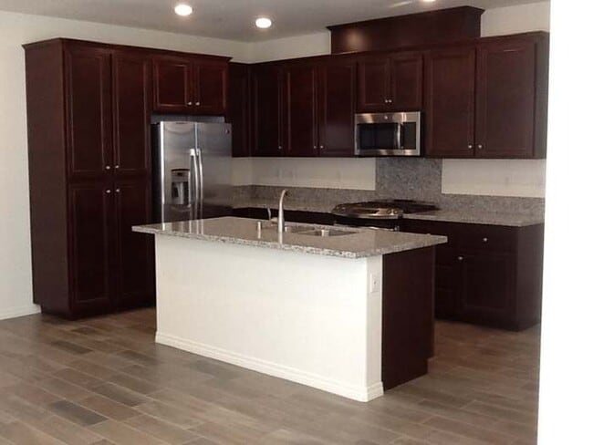 Photo - 40402 Calle Real