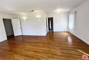 Photo - 14013 Addison St