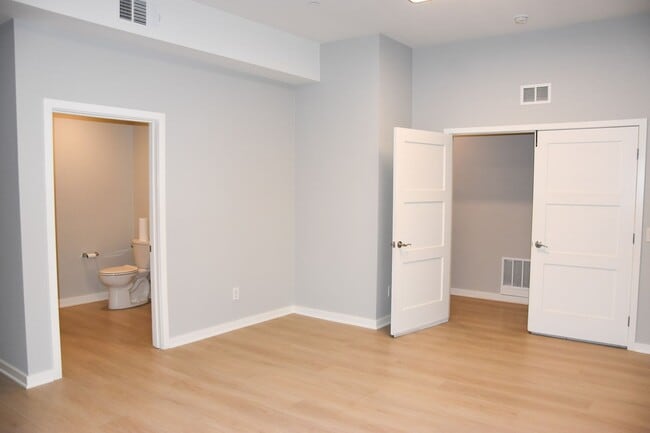 Photo - 507 W Maple Ave