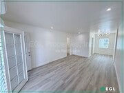 Photo - 250 N Cordova St