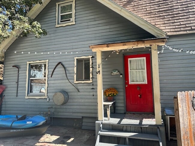 Photo - 482 Zuger Ct