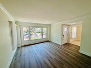 Photo - 6534 Balcom Ave House