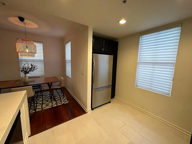 Photo - 3321 Watermarke Pl Unit 3321