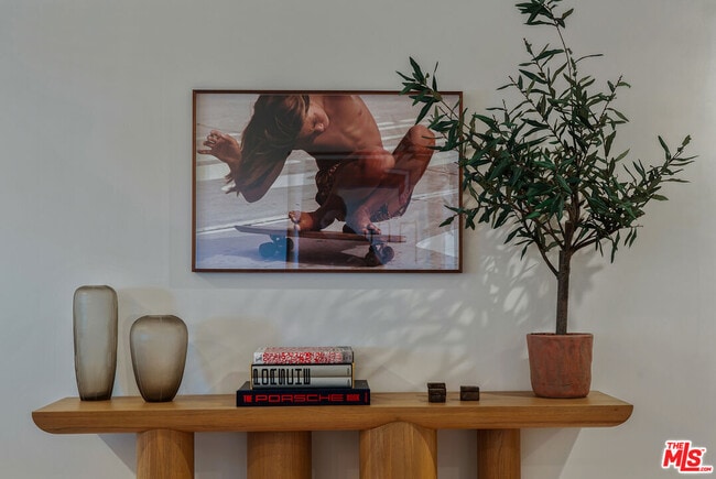 Photo - 654 Cumberland Dr