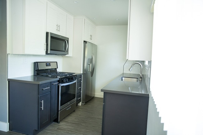 Appliances Included - 95 N. Michigan Ave. Apartments