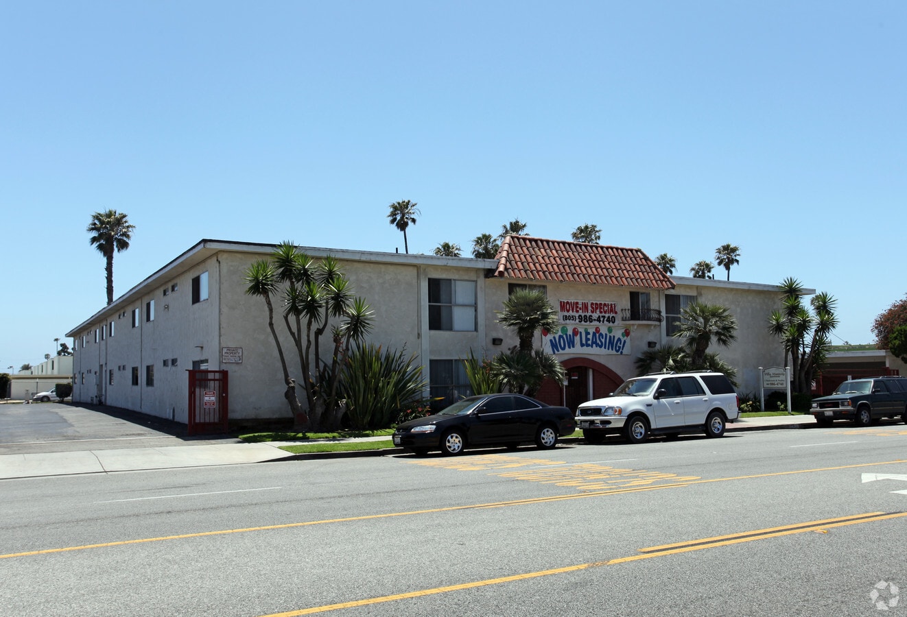 Villa Monterey Apartments - Villa Monterey Apartments