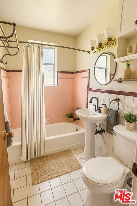 Photo - 828 N Alta Vista Blvd Unit 7