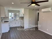 Photo - 2520 E Anaheim St