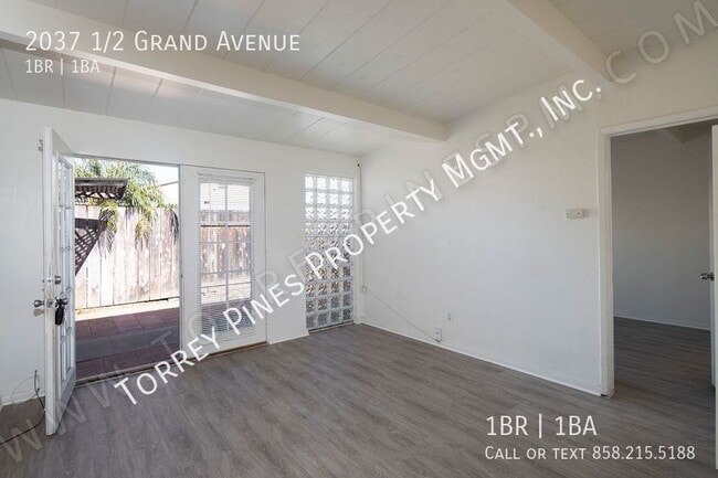 Building Photo - 2037 1/2 Grand Avenue-