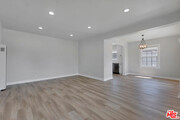 Photo - 713 W 118th St House