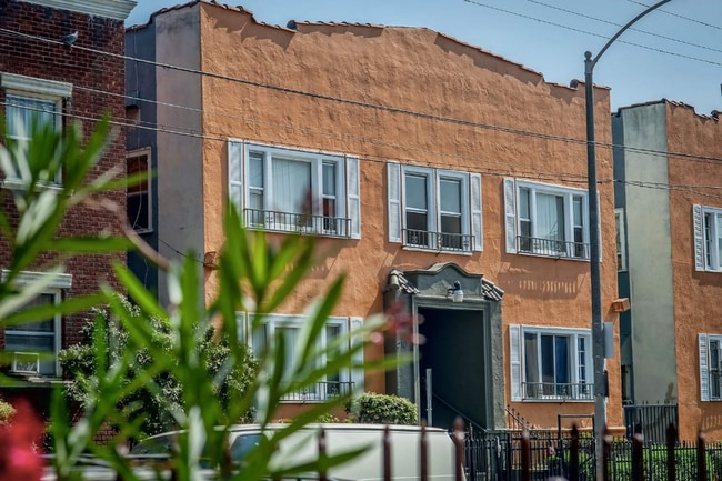 Photo - 410 N Coronado St Apartment Unit 19