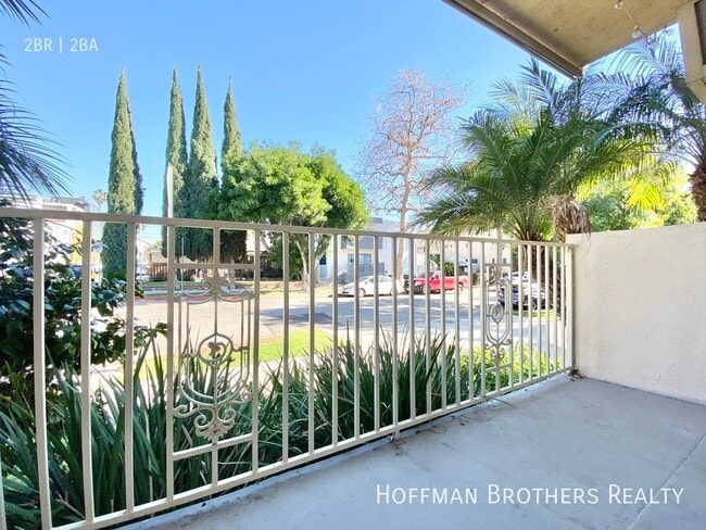 Photo - 8206 Romaine St Unit 1