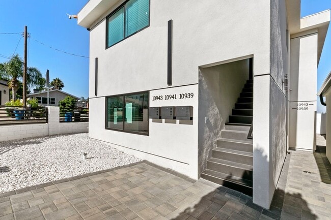 Photo - 10941 Christine Way