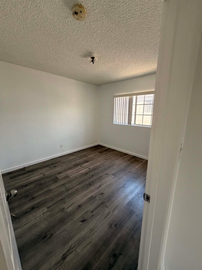 Photo - 1019 E Grand Ave Unit Apt. 3