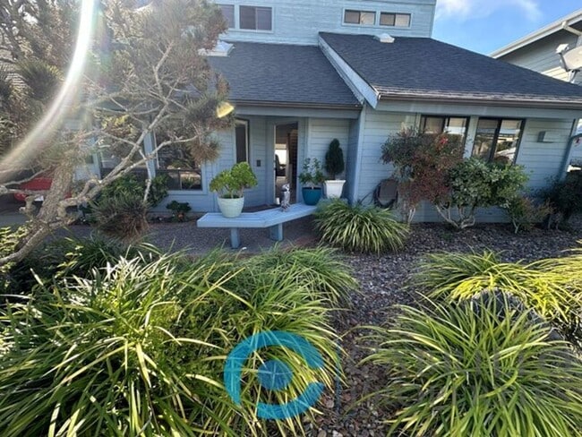 Photo - 2620 Deerpark Dr