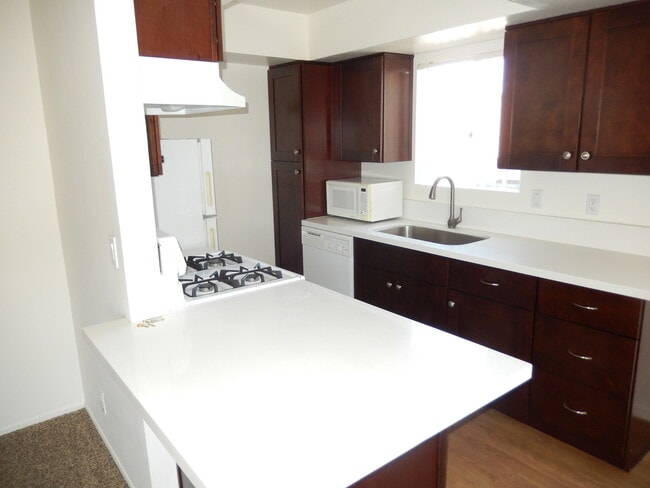 Photo - 2 Bed, 1 Bath in Highly Desired North Park! Unit B