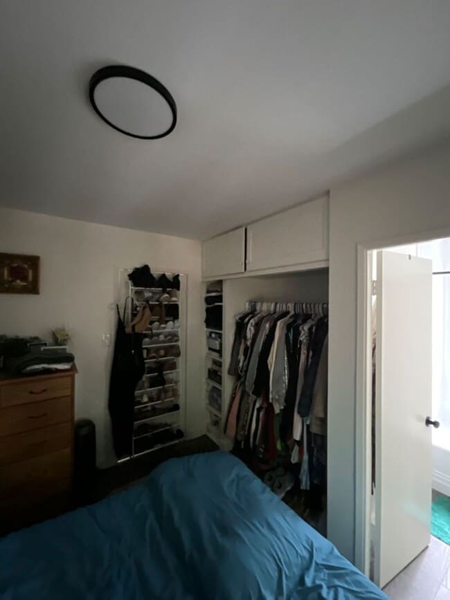 Photo - 1 bed, 1 bath - South Mission Hills neighborhood