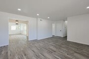 Photo - Spacious 5-Bedroom, 3-Bath Home – Convenie...